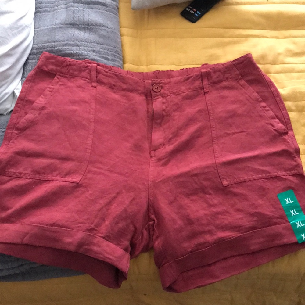 Cute shorts! Never worn